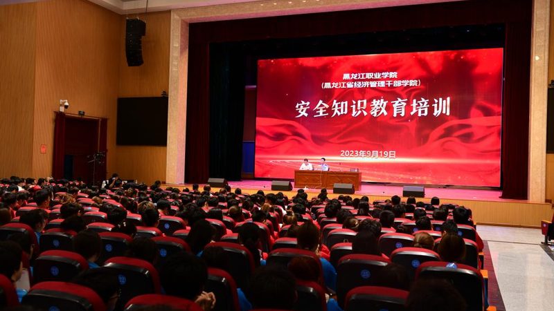 叉车证考试实操内容解析：实操环节的要点与技巧