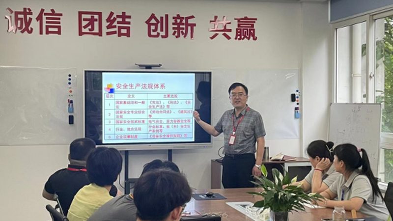 少儿编程课程体系：揭秘收费背后的逻辑