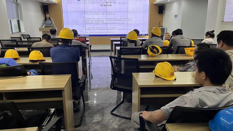 电工证培训周末班，如何选择性价比高的课程？**